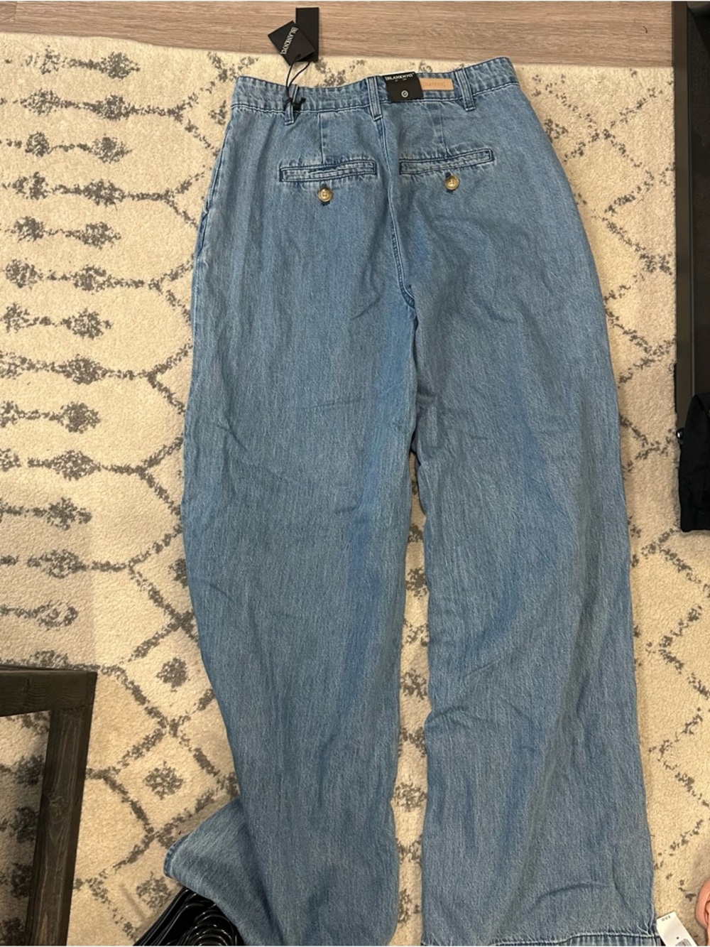 Blank NYC Light Blue Denim Jeans - Picture 6 of 8